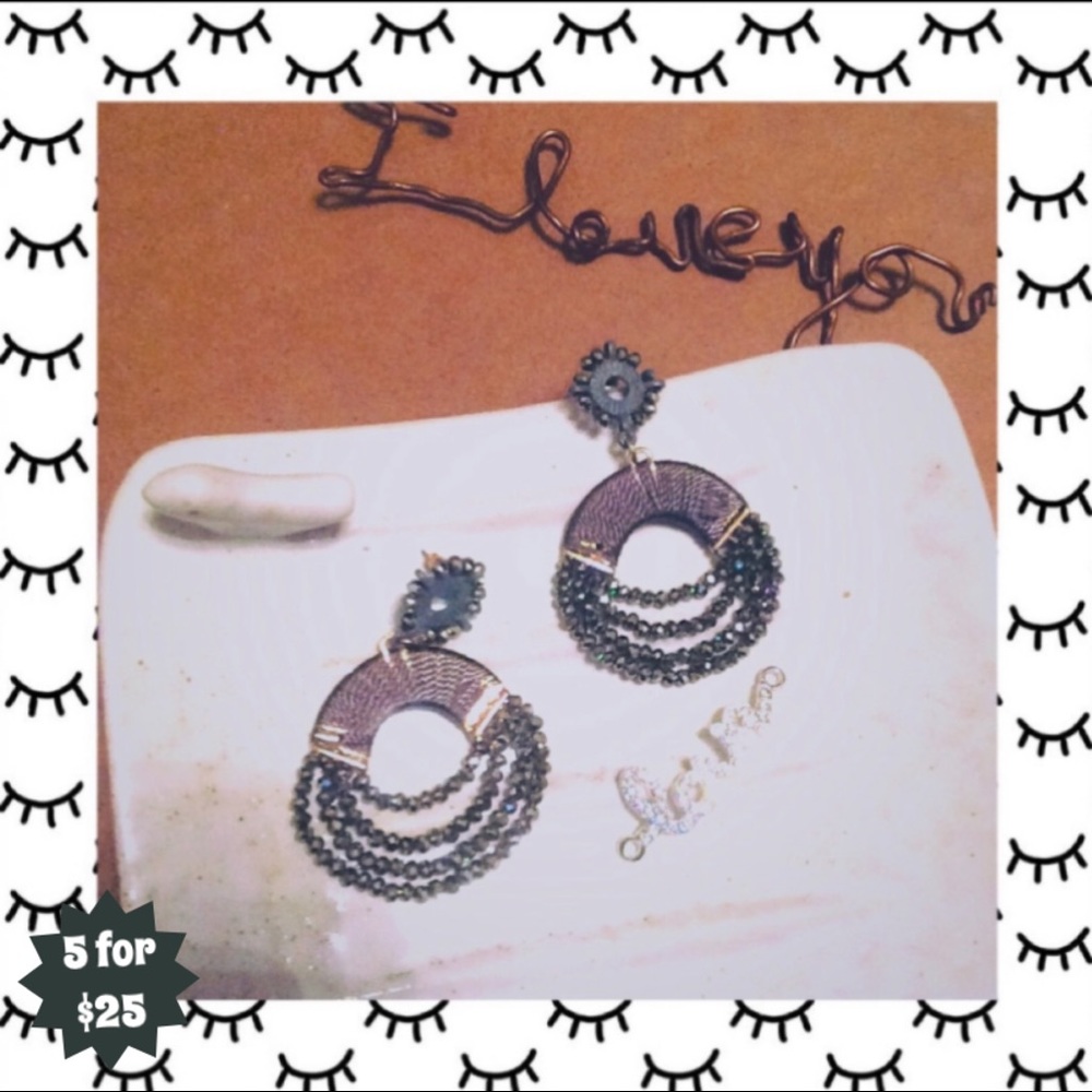 💥 Silver beaded drop circle earrings